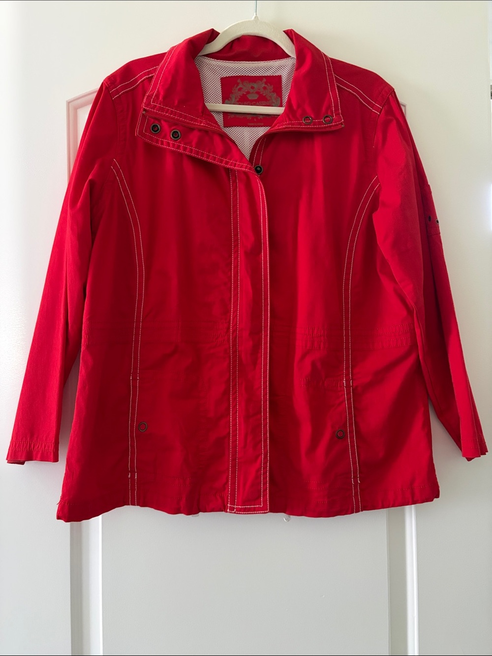 Oleg Cassini Sport Red Lightweight Trench Jacket, size L